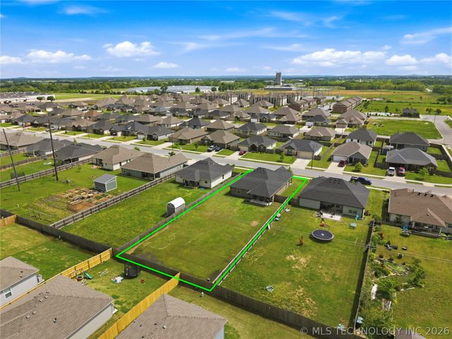 1807 E Endura Park Drive, Siloam Springs, AR 72761