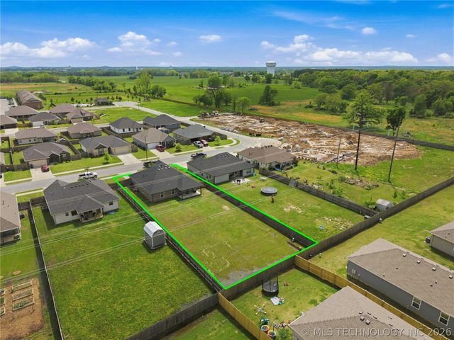 1807 E Endura Park Drive, Siloam Springs, AR 72761