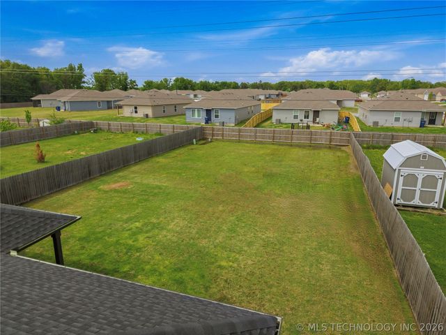 1807 E Endura Park Drive, Siloam Springs, AR 72761