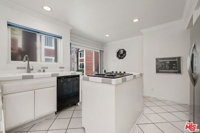 4200 Via Dolce 230, Marina Del Rey, CA 90292