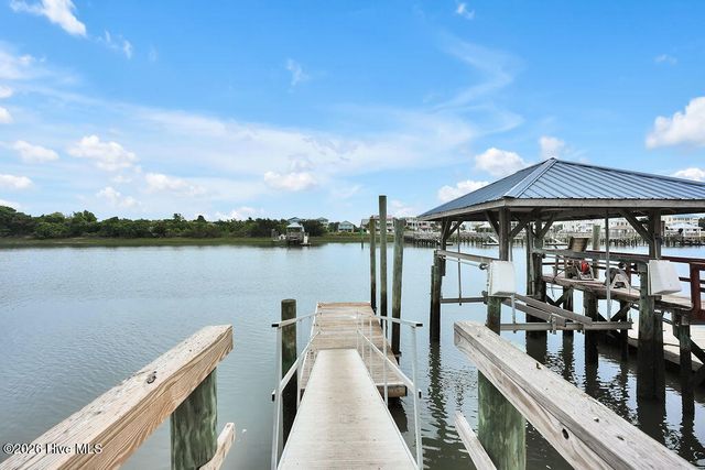 2829 E Gangplank Lane SW, Supply, NC 28462