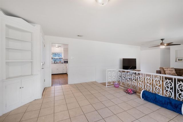 504 Marburger ST, Smithville, TX 78957