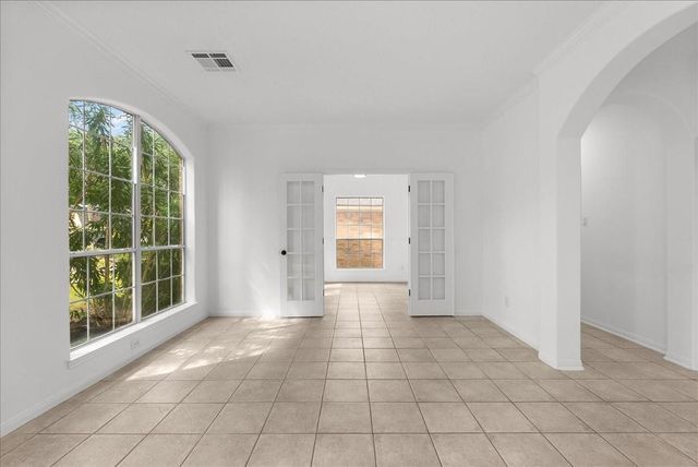 311 Lake Front Drive, League City, TX 77573