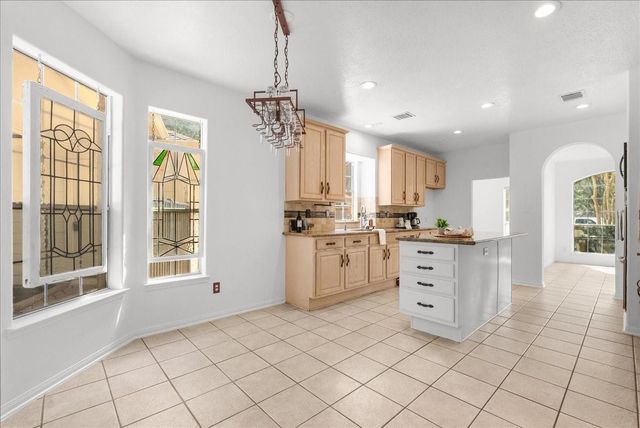311 Lake Front Drive, League City, TX 77573