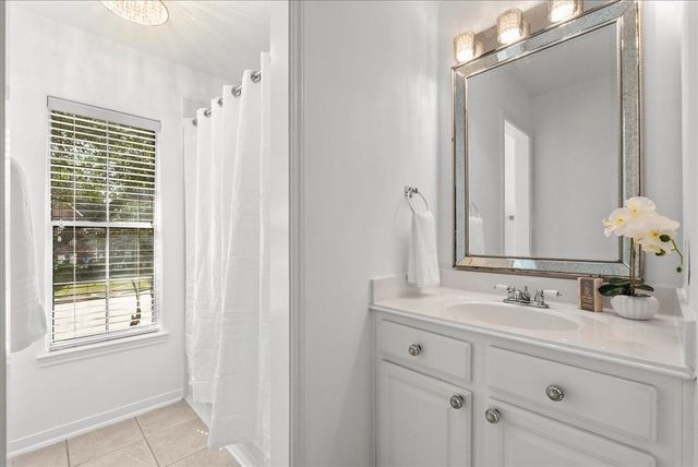 311 Lake Front Drive, League City, TX 77573