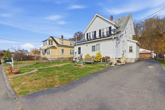 95 Park Avenue, Derby, CT 06418