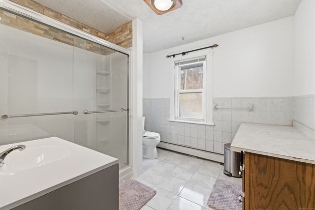 95 Park Avenue, Derby, CT 06418