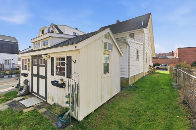 95 Park Avenue, Derby, CT 06418