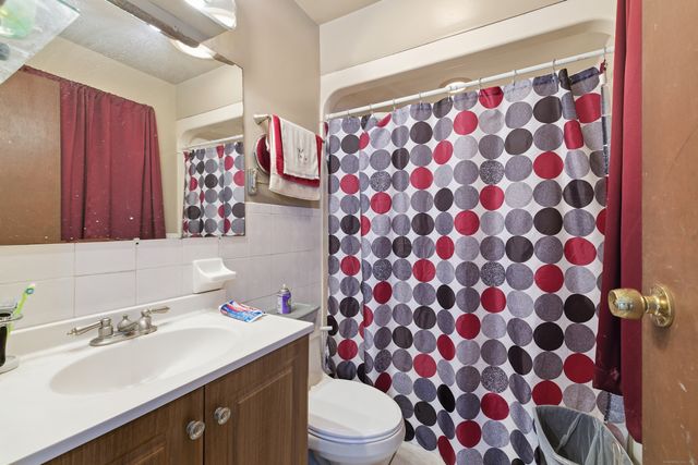 95 Park Avenue, Derby, CT 06418