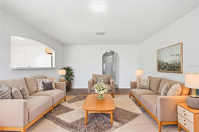 1046 BRENTON LEAF DRIVE, Ruskin, FL 33570