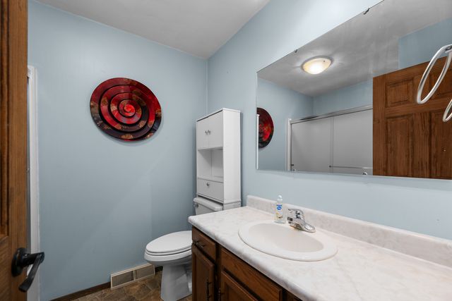 602 5th Avenue W, Andalusia, IL 61232