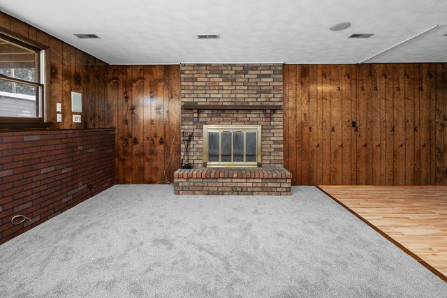 602 5th Avenue W, Andalusia, IL 61232