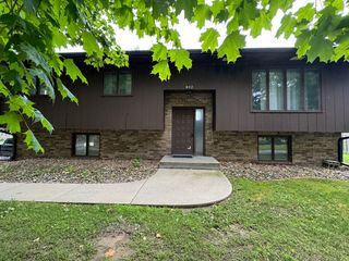 602 5th Avenue W, Andalusia, IL 61232