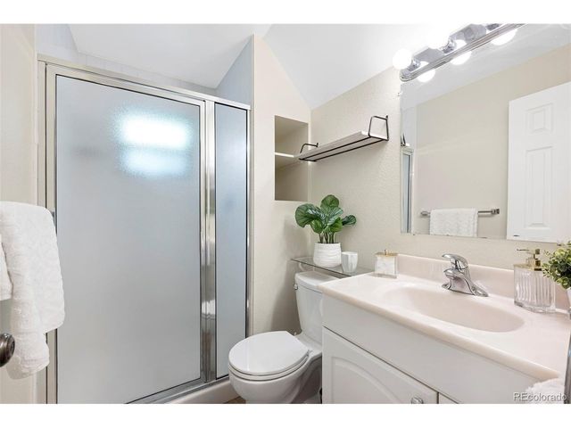 108 East St, Golden, CO 80403