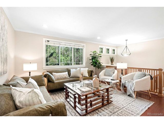 108 East St, Golden, CO 80403