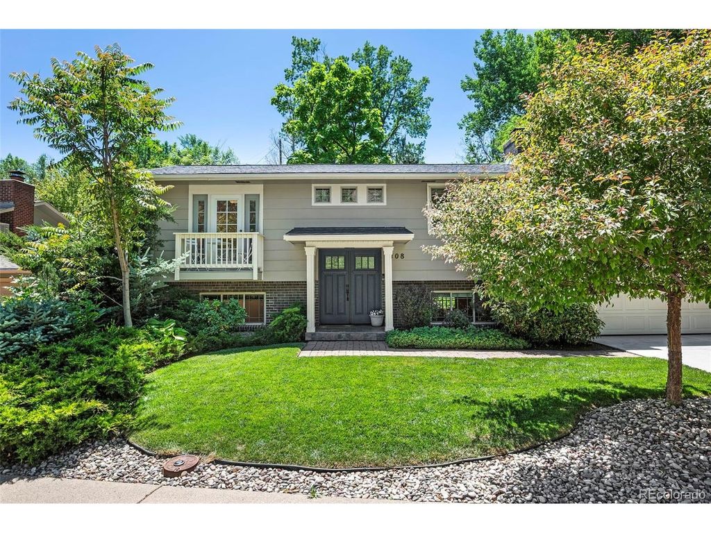 108 East St, Golden, CO 80403