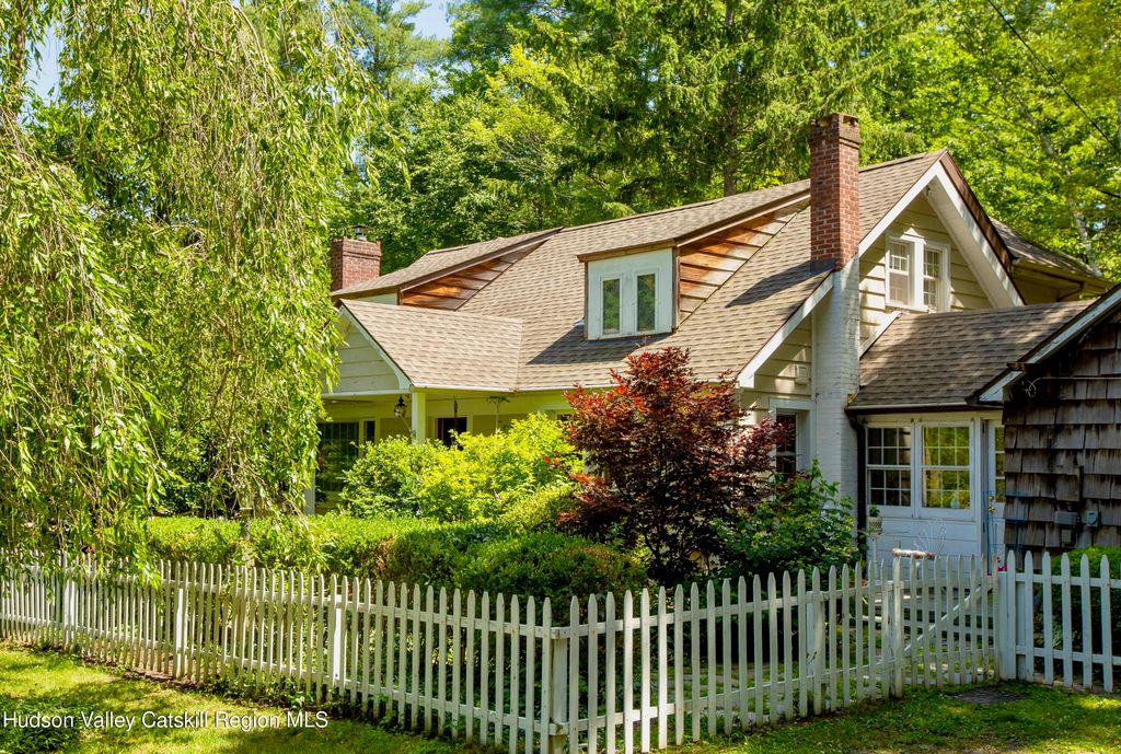 15 Chipmunk Lane, Woodstock, NY 12498