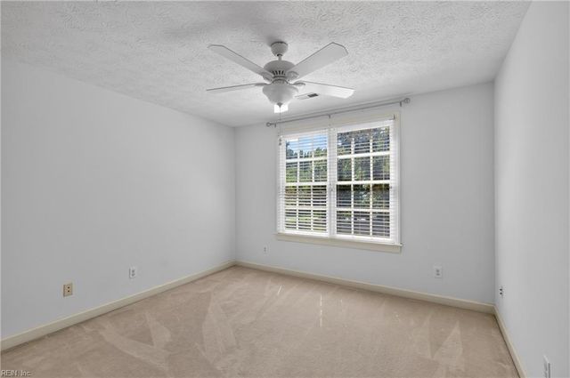 20218 Olde Towne CT, Smithfield, VA 23430