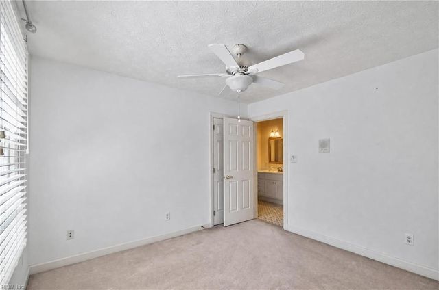 20218 Olde Towne CT, Smithfield, VA 23430
