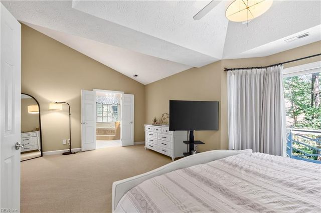 20218 Olde Towne CT, Smithfield, VA 23430