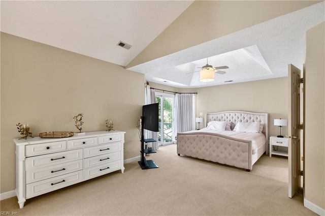 20218 Olde Towne CT, Smithfield, VA 23430
