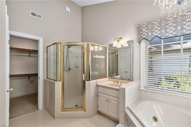 20218 Olde Towne CT, Smithfield, VA 23430