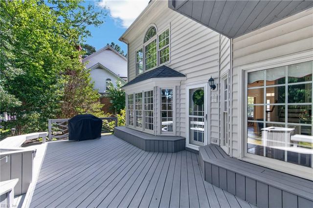 20218 Olde Towne CT, Smithfield, VA 23430