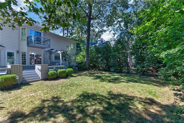 20218 Olde Towne CT, Smithfield, VA 23430