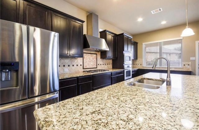 213 Simmons DR, Cedar Park, TX 78613