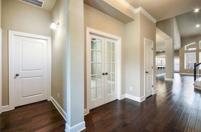 213 Simmons DR, Cedar Park, TX 78613
