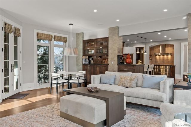 615 Hanna Street, Birmingham, MI 48009