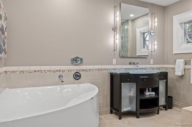 615 Hanna Street, Birmingham, MI 48009