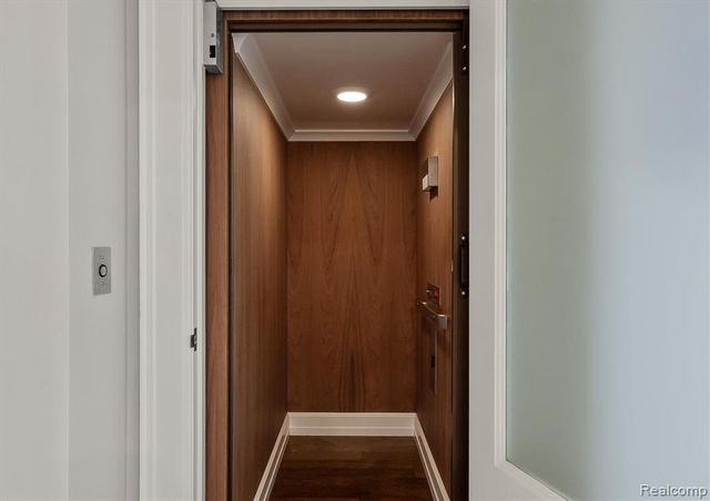 615 Hanna Street, Birmingham, MI 48009