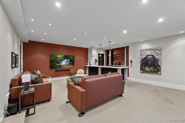 615 Hanna Street, Birmingham, MI 48009