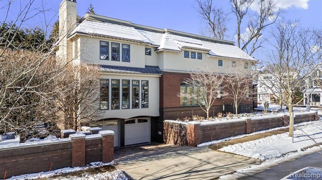 615 Hanna Street, Birmingham, MI 48009