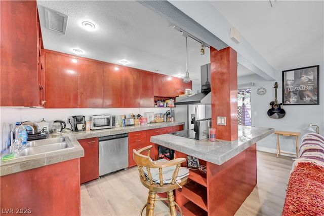 639 Pepper Tree Circle, Henderson, NV 89014