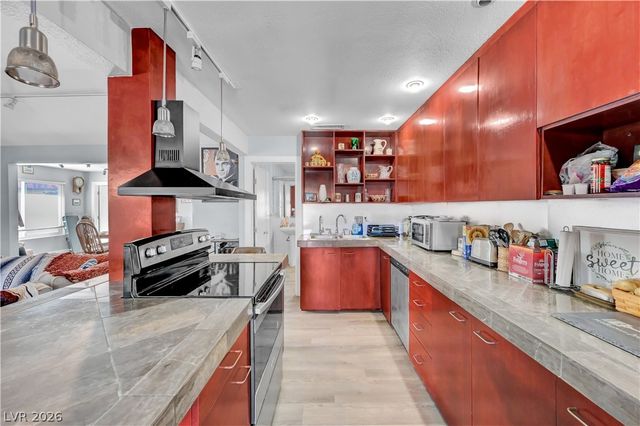 639 Pepper Tree Circle, Henderson, NV 89014