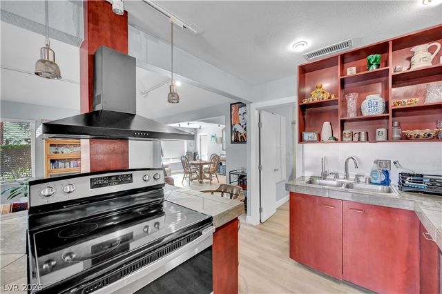 639 Pepper Tree Circle, Henderson, NV 89014