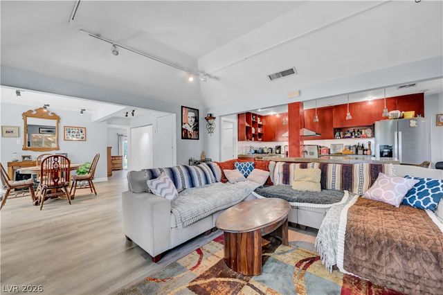 639 Pepper Tree Circle, Henderson, NV 89014