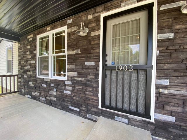 1902 14th Street, Bedford, IN 47421