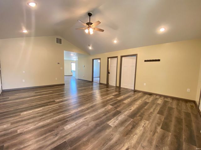 1902 14th Street, Bedford, IN 47421