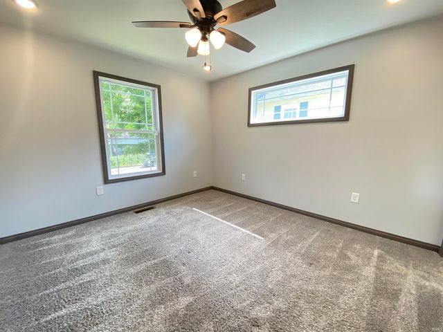 1902 14th Street, Bedford, IN 47421