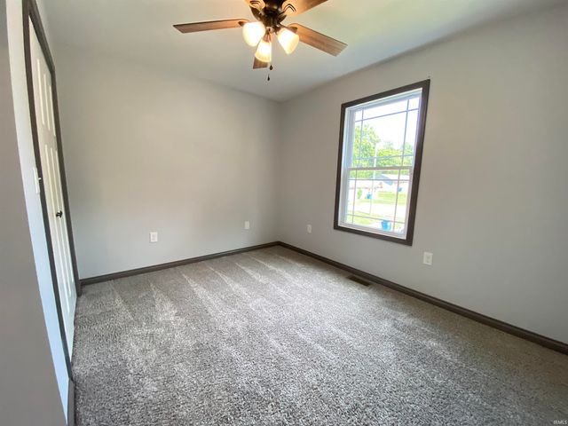 1902 14th Street, Bedford, IN 47421