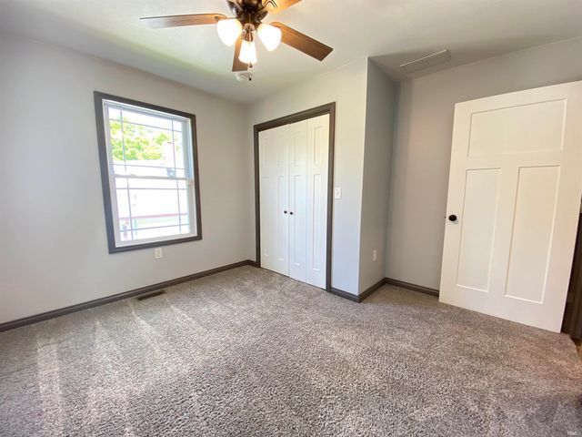 1902 14th Street, Bedford, IN 47421
