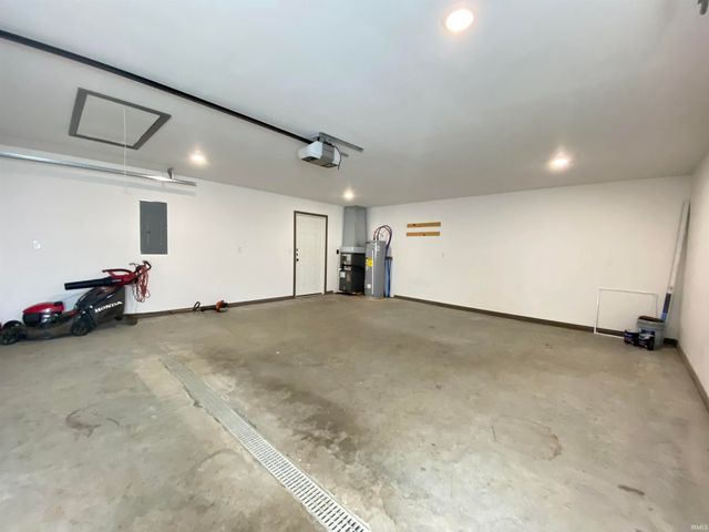 1902 14th Street, Bedford, IN 47421
