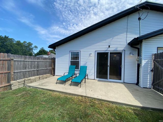 1902 14th Street, Bedford, IN 47421