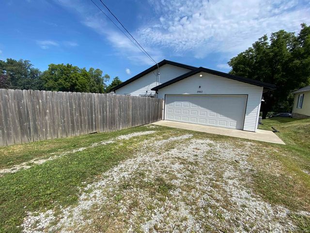 1902 14th Street, Bedford, IN 47421