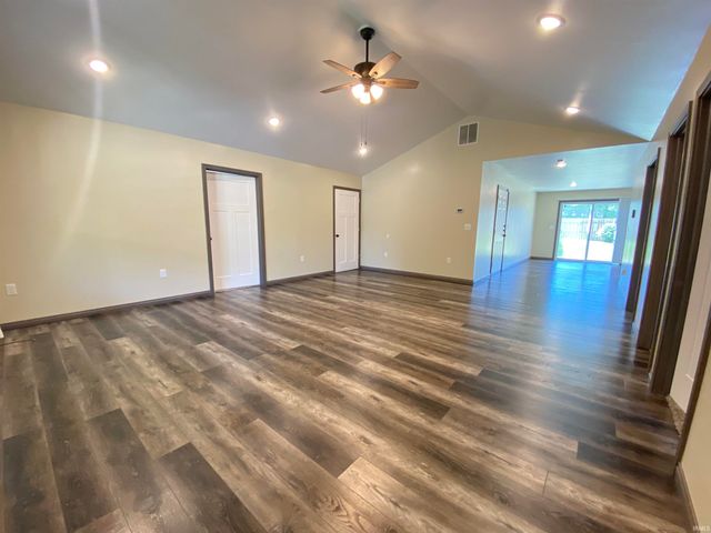 1902 14th Street, Bedford, IN 47421