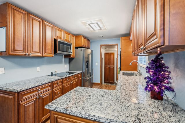 1627 Southgate Way, Grants Pass, OR 97527