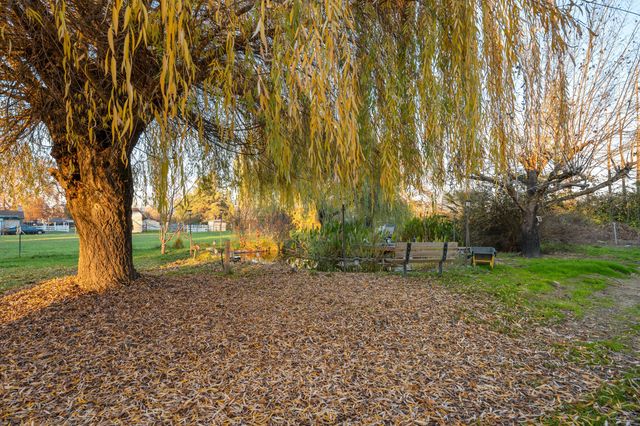 1627 Southgate Way, Grants Pass, OR 97527